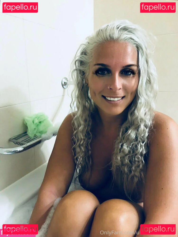 ukhotwife Onlyfans Photo Gallery 