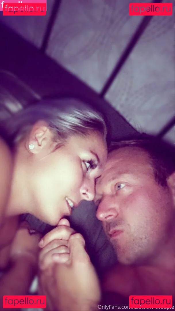 ukhotwife Onlyfans Photo Gallery 