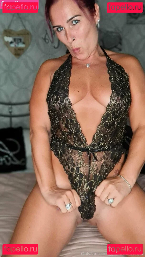 ukhotwife Onlyfans Photo Gallery 