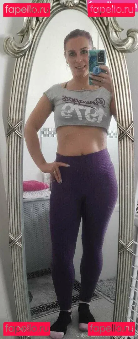 ukhotwife Onlyfans Photo Gallery 