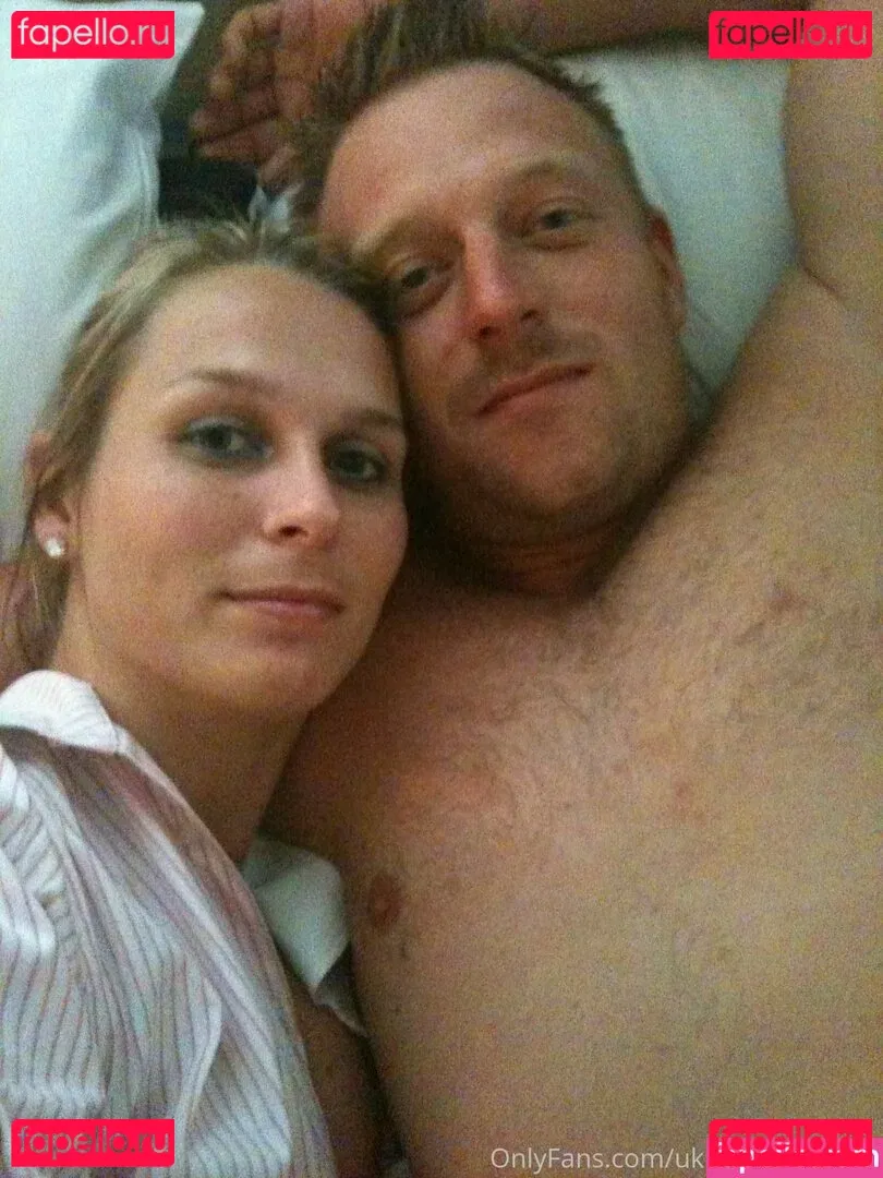 ukhotwife Onlyfans Photo Gallery 