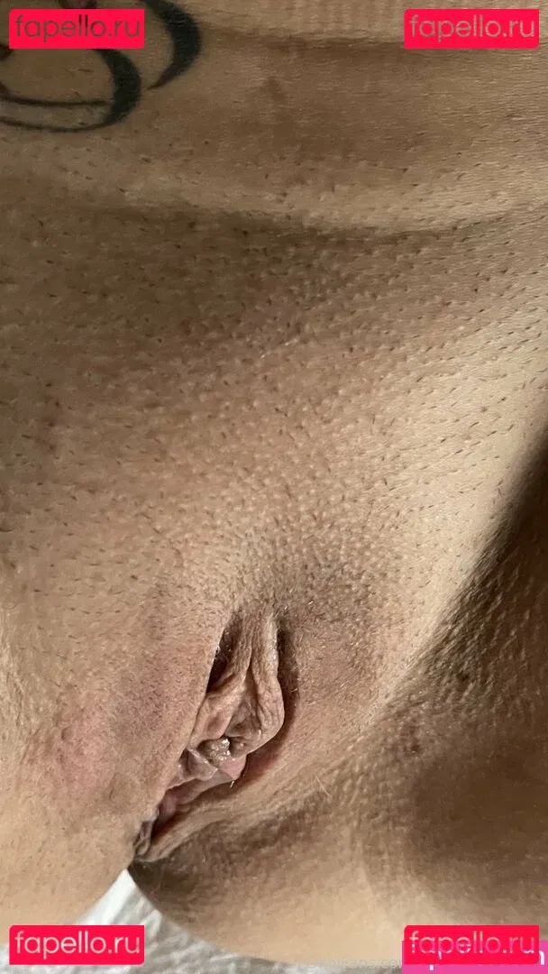 ukhotwife Onlyfans Photo Gallery 