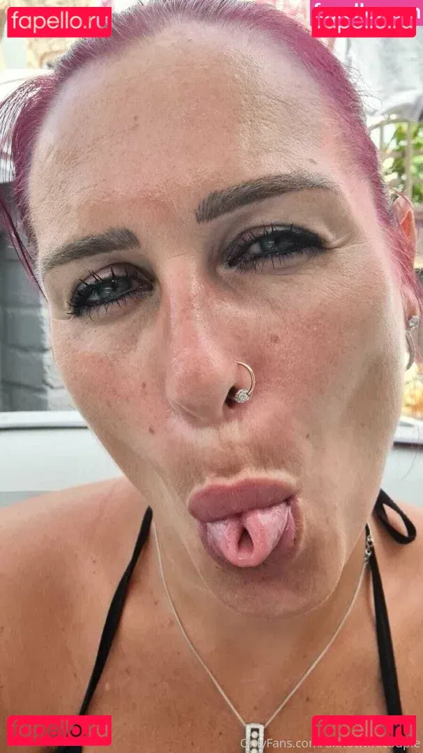 ukhotwife Onlyfans Photo Gallery 