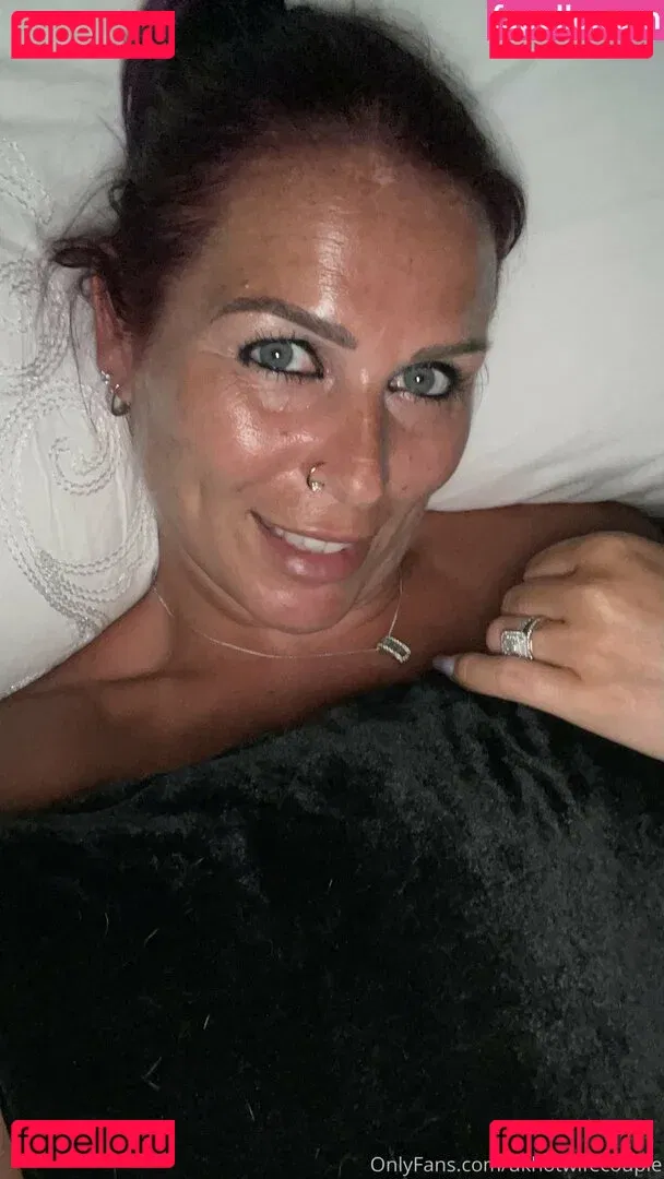 ukhotwife Onlyfans Photo Gallery 