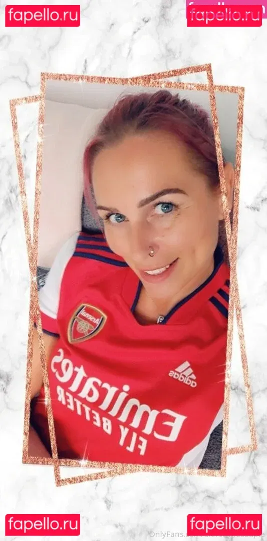 ukhotwife Onlyfans Photo Gallery 