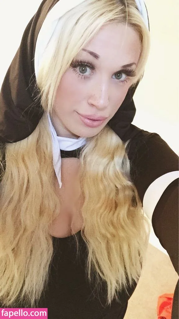 Lily Madison Onlyfans Photo Gallery 