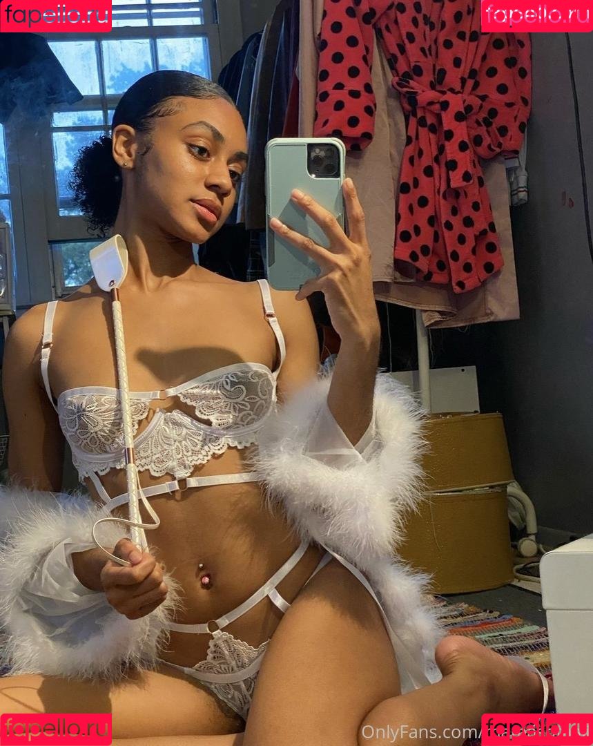 Mamasotaali Onlyfans Photo Gallery 