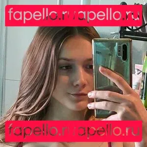 leni_official Onlyfans Photo Gallery 