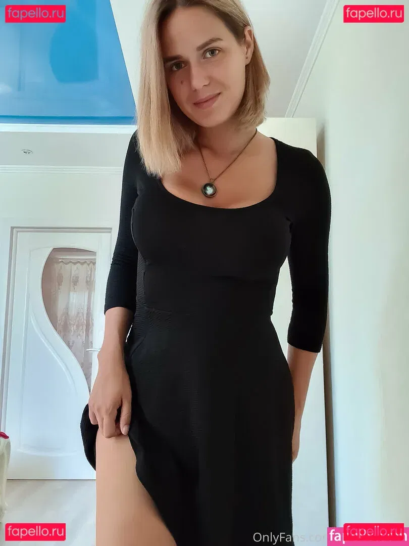 anna_monik Onlyfans Photo Gallery 