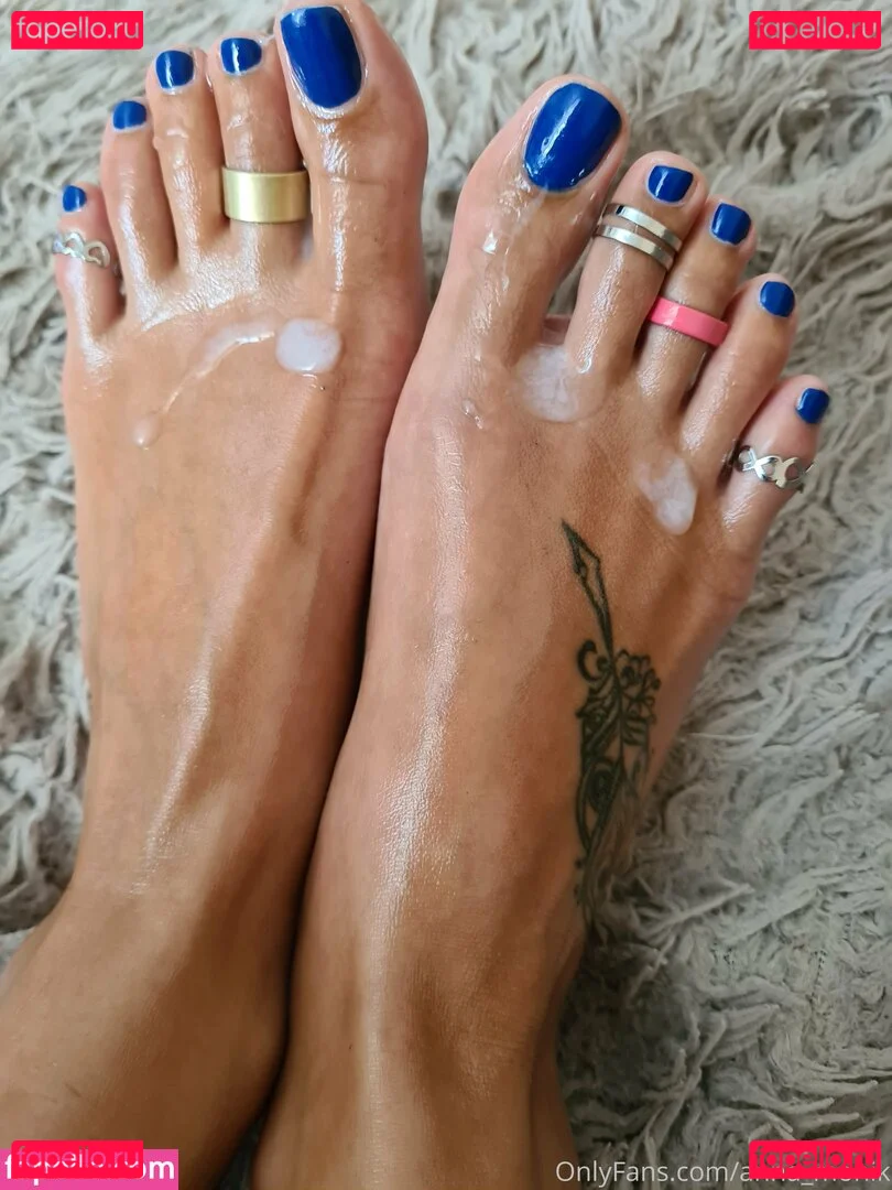 anna_monik Onlyfans Photo Gallery 