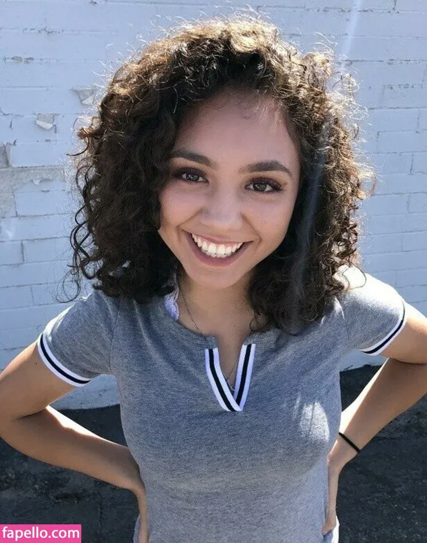 Bella Banks Onlyfans Photo Gallery 