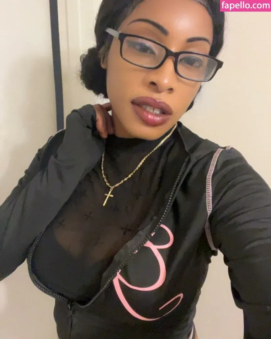 Bella Banks Onlyfans Photo Gallery 