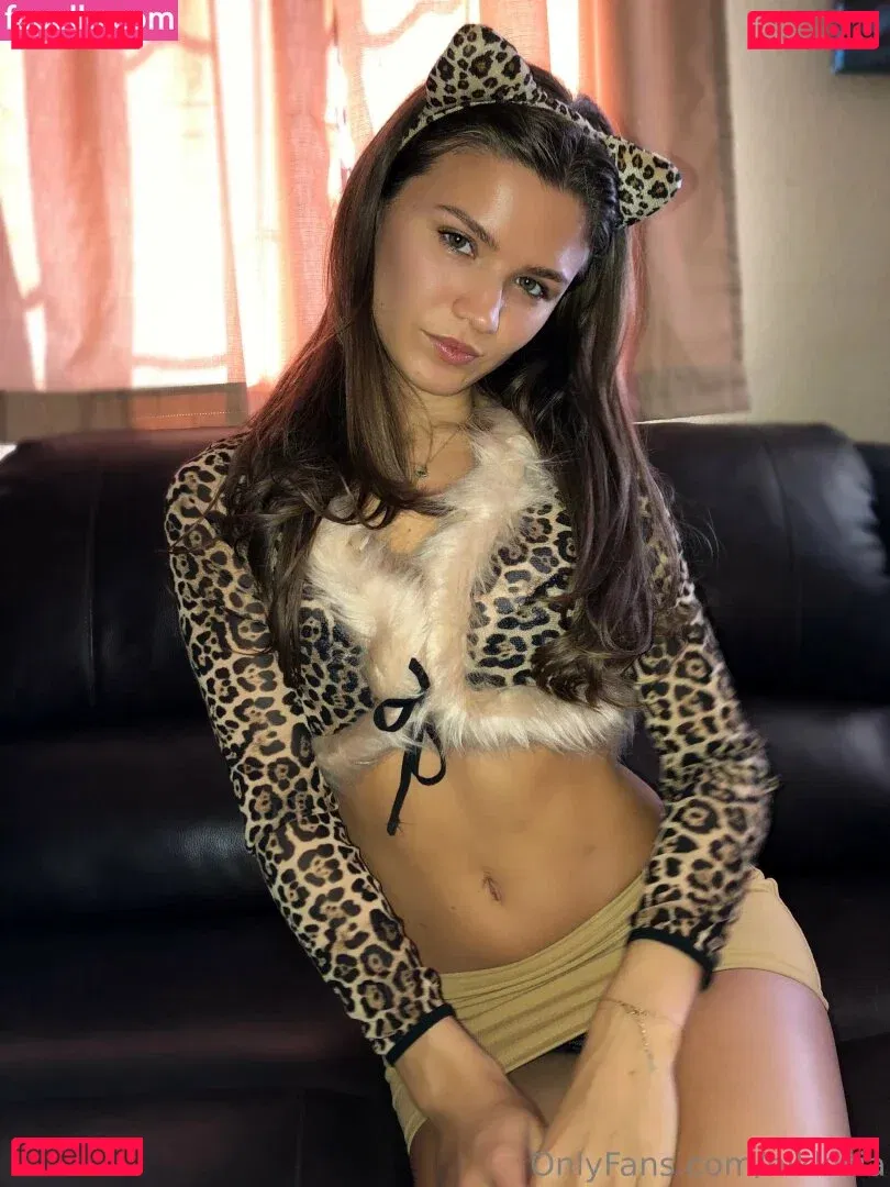 Nikkisia Onlyfans Photo Gallery 