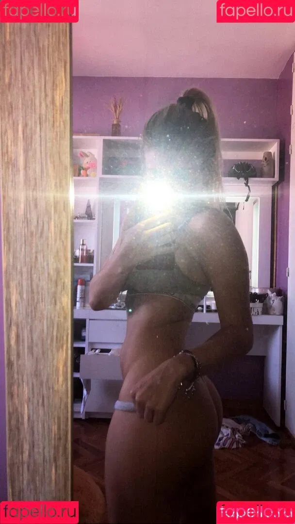 notcomba Onlyfans Photo Gallery 
