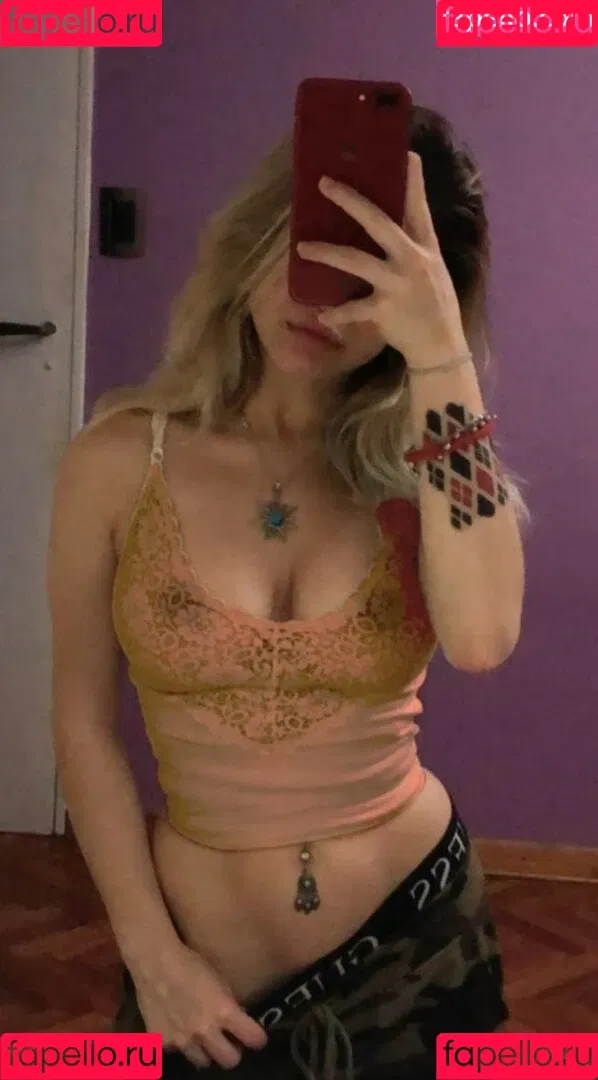 notcomba Onlyfans Photo Gallery 