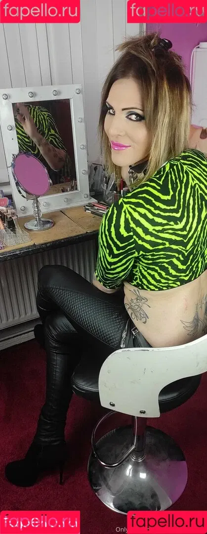 trans-lola-perron Onlyfans Photo Gallery 
