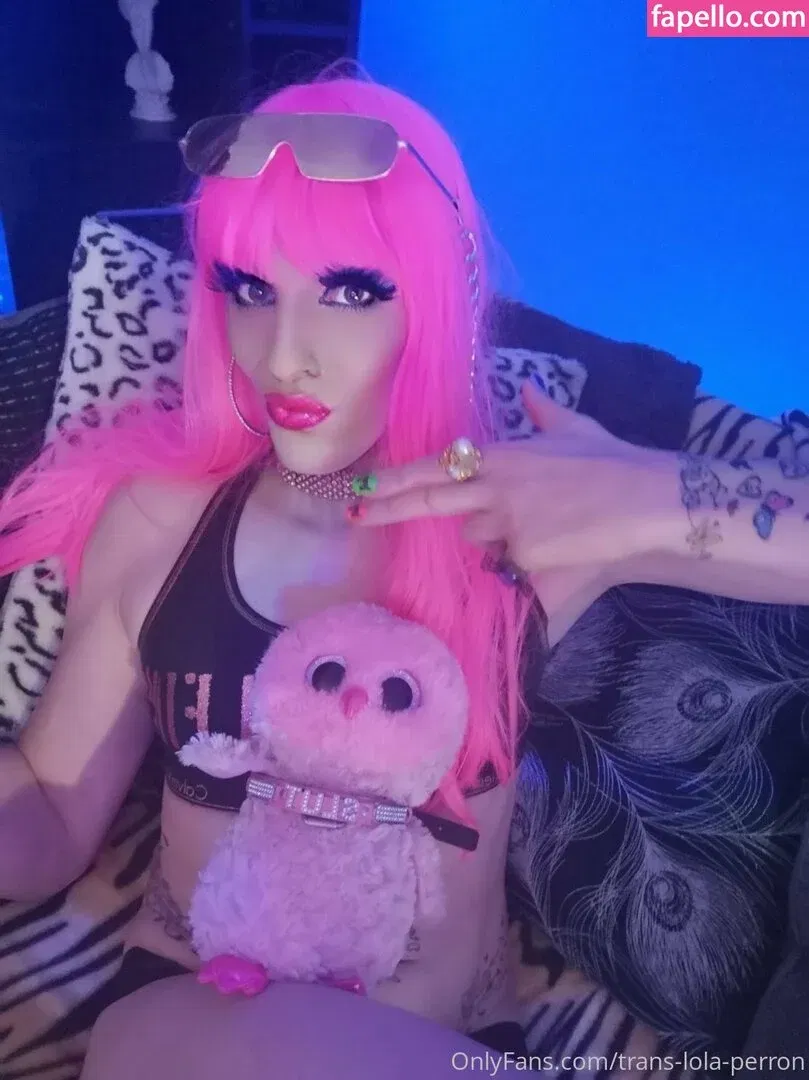 trans-lola-perron Onlyfans Photo Gallery 