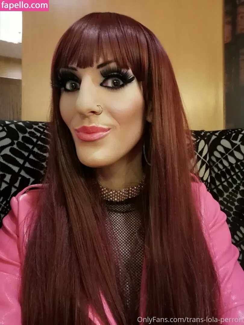 trans-lola-perron Onlyfans Photo Gallery 