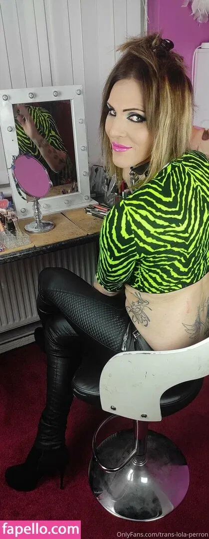 trans-lola-perron Onlyfans Photo Gallery 