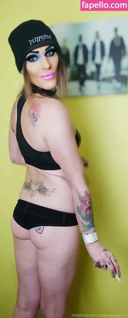 trans-lola-perron Onlyfans Photo Gallery 