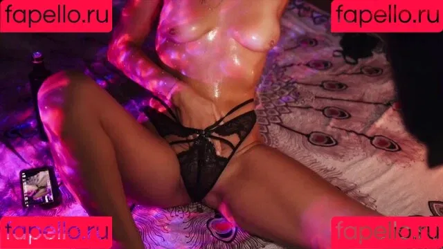 Gina Carla Onlyfans Photo Gallery 