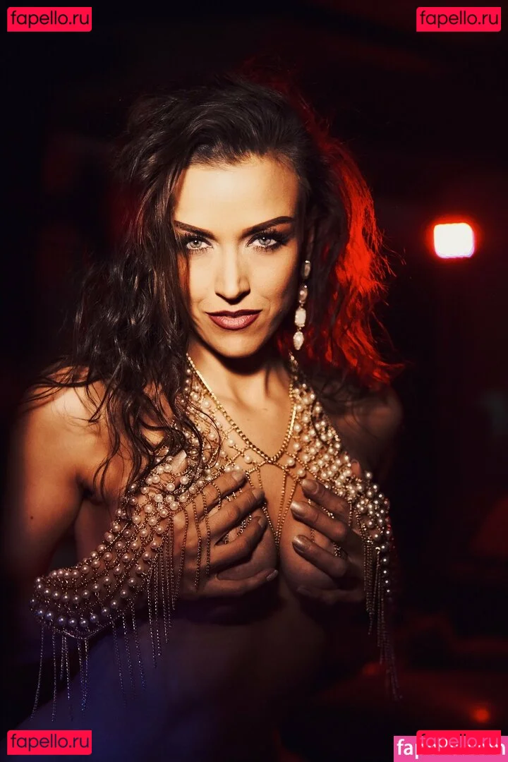 Gina Carla Onlyfans Photo Gallery 