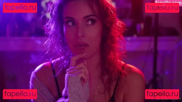 Gina Carla Onlyfans Photo Gallery 