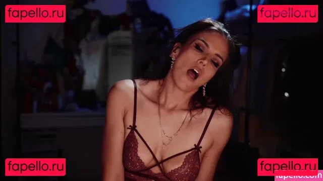 Gina Carla Onlyfans Photo Gallery 