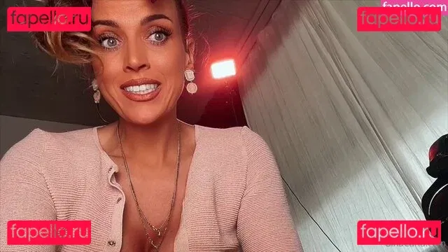 Gina Carla Onlyfans Photo Gallery 