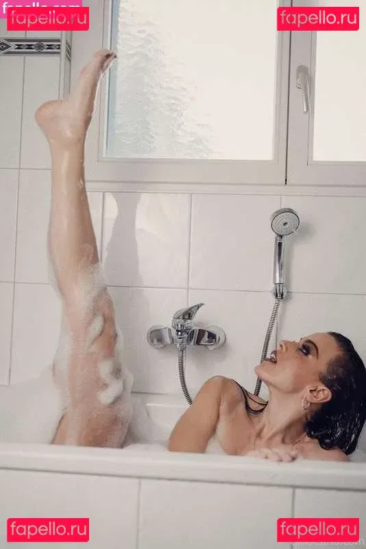 Gina Carla Onlyfans Photo Gallery 