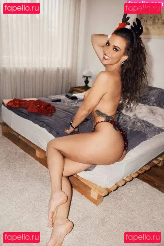 Gina Carla Onlyfans Photo Gallery 