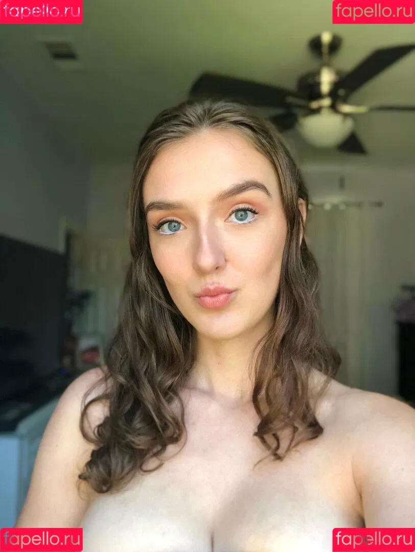 foxyopheliaa Onlyfans Photo Gallery 