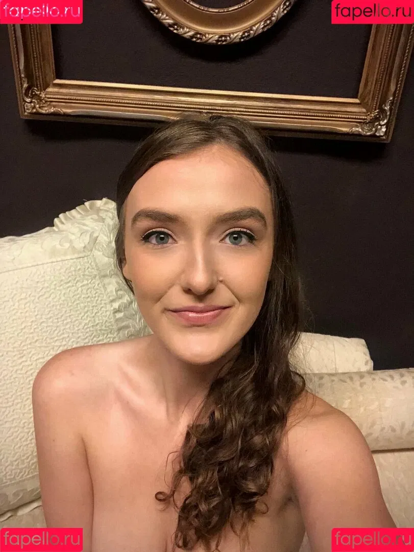 foxyopheliaa Onlyfans Photo Gallery 