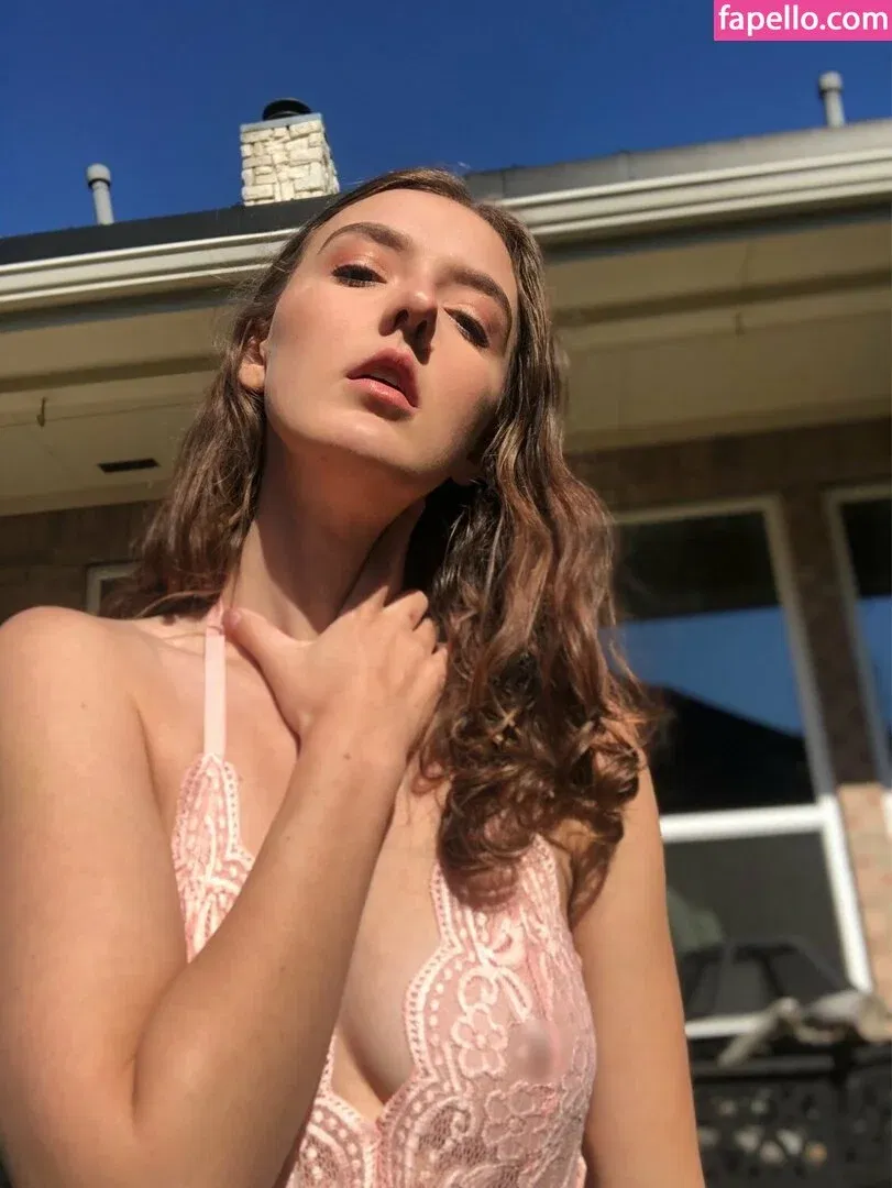 foxyopheliaa Onlyfans Photo Gallery 