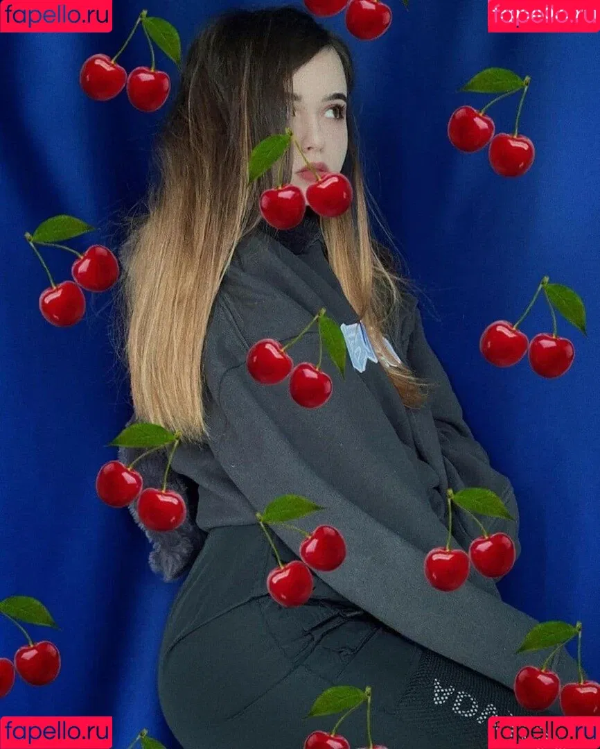 yuuechka Onlyfans Photo Gallery 
