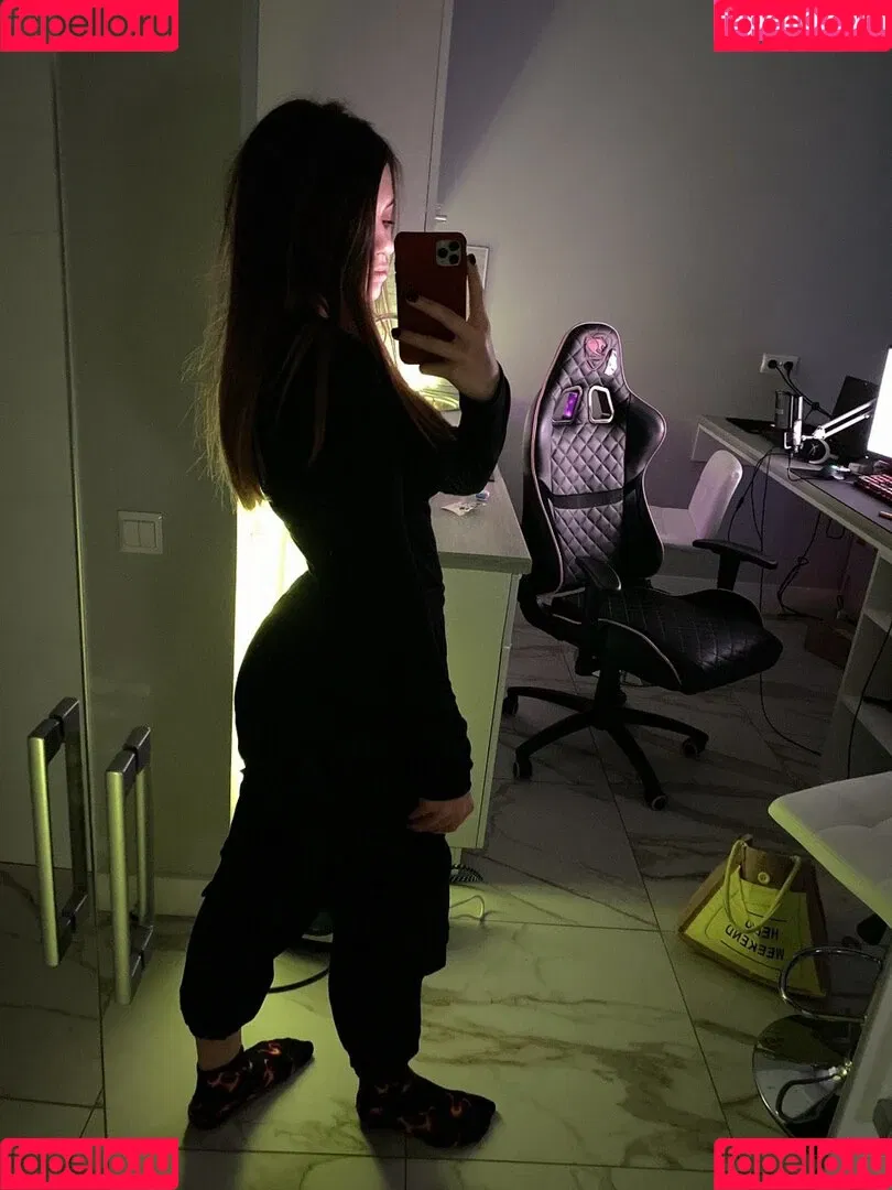 yuuechka Onlyfans Photo Gallery 