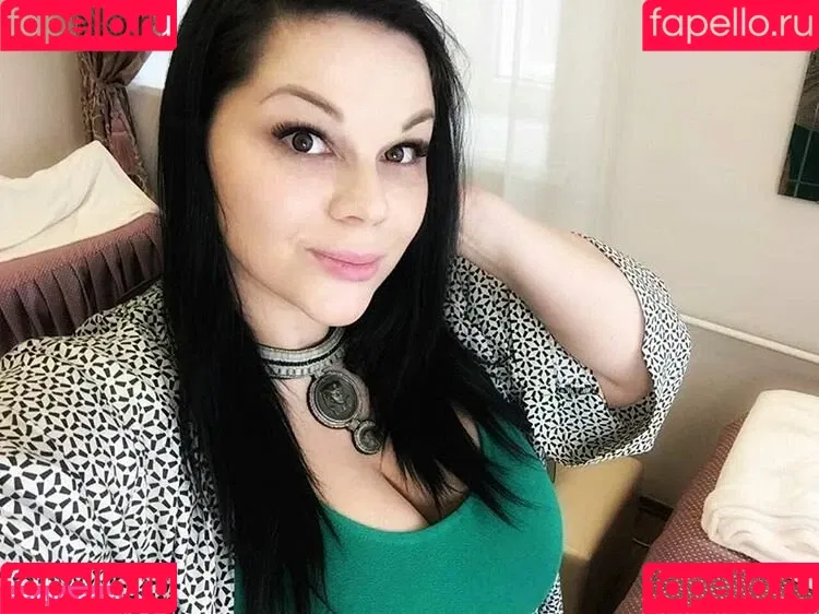 Maria Von Zarring Onlyfans Photo Gallery 