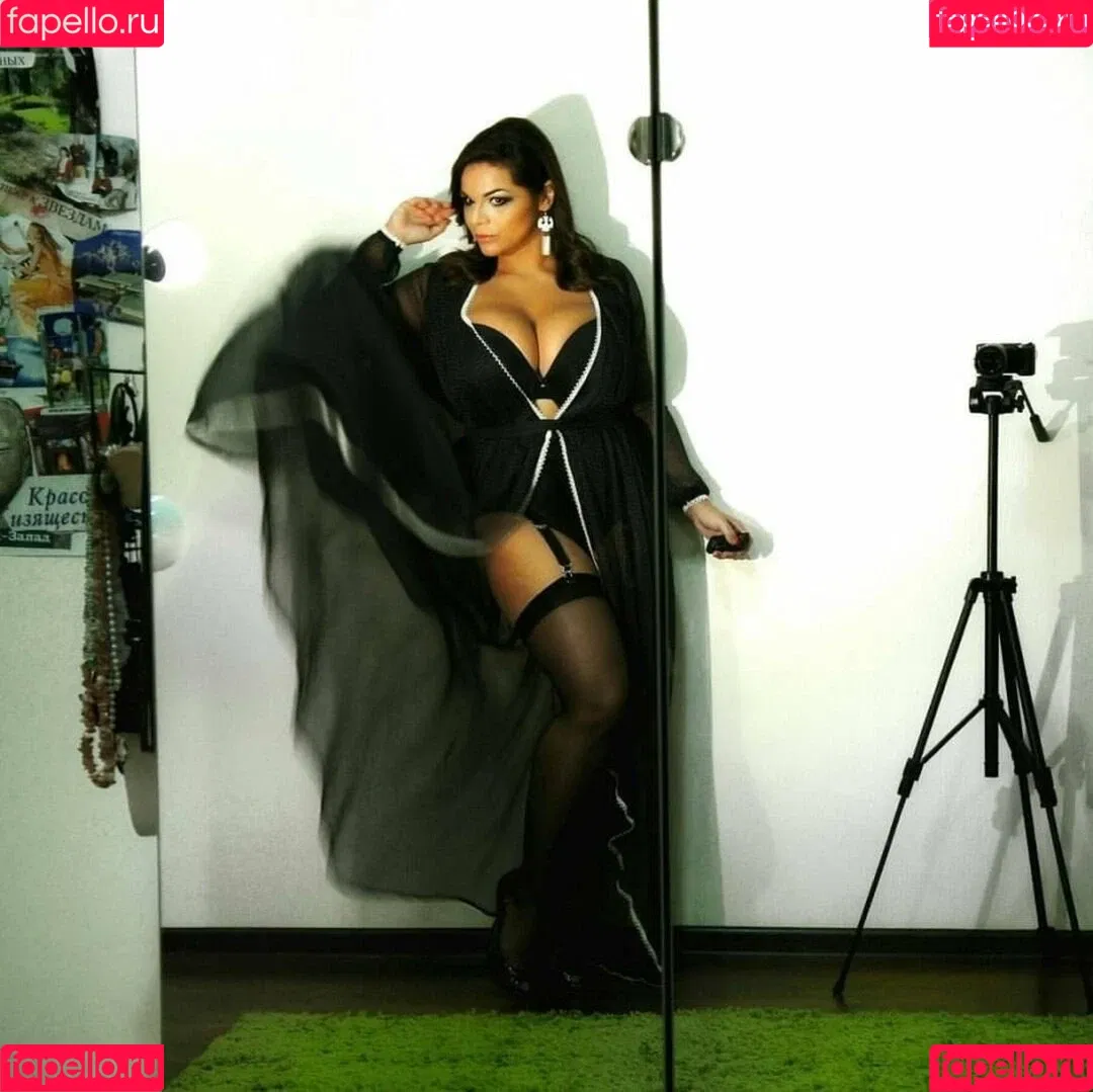 Maria Von Zarring Onlyfans Photo Gallery 