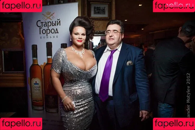 Maria Von Zarring Onlyfans Photo Gallery 