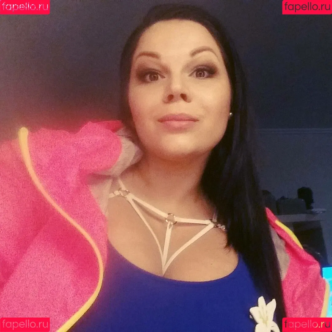 Maria Von Zarring Onlyfans Photo Gallery 