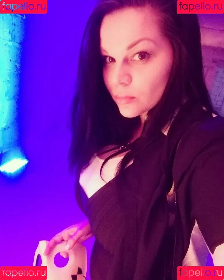 Maria Von Zarring Onlyfans Photo Gallery 