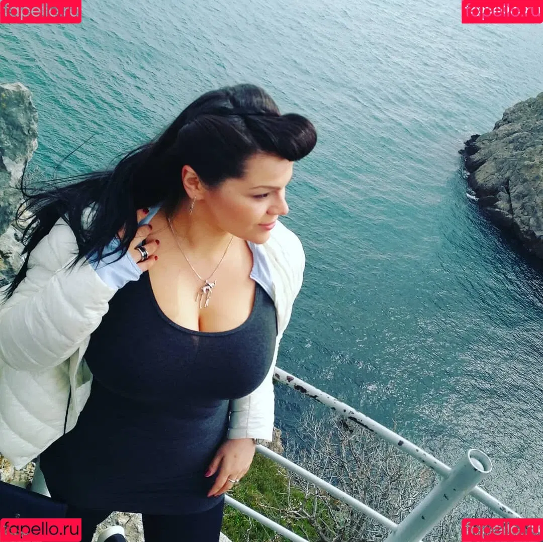Maria Von Zarring Onlyfans Photo Gallery 