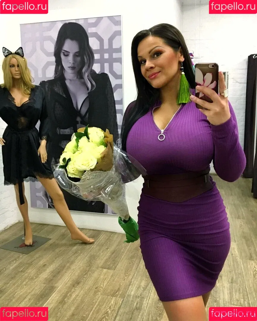 Maria Von Zarring Onlyfans Photo Gallery 
