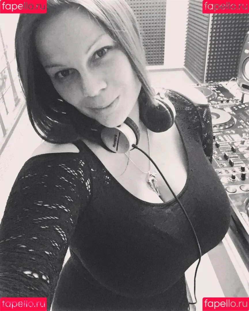 Maria Von Zarring Onlyfans Photo Gallery 