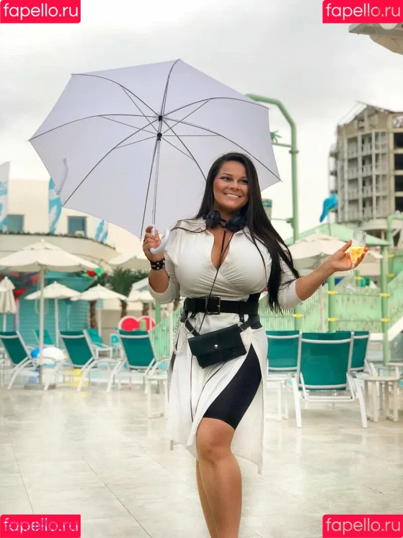 Maria Von Zarring Onlyfans Photo Gallery 