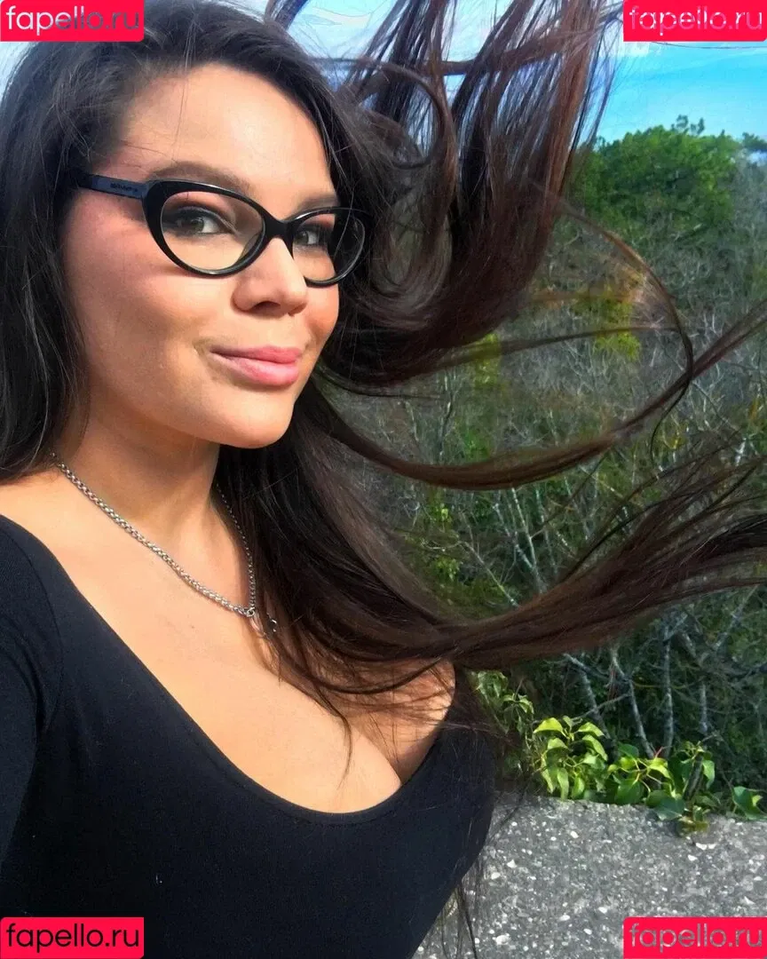 Maria Von Zarring Onlyfans Photo Gallery 