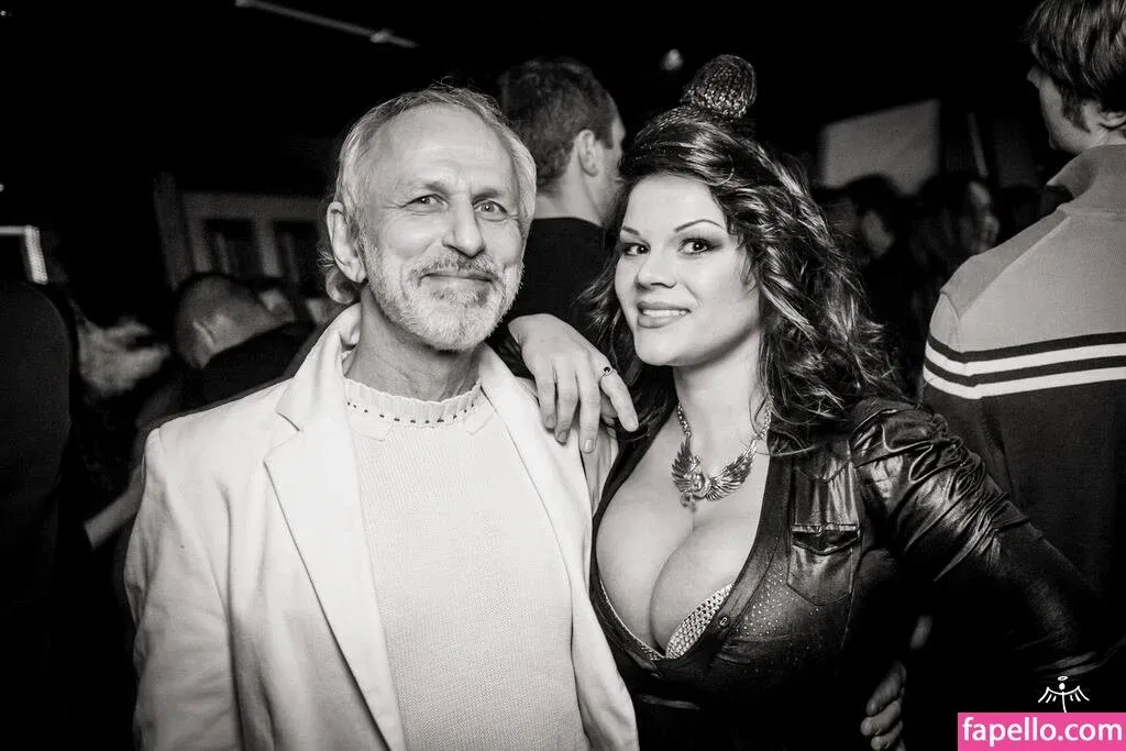 Maria Von Zarring Onlyfans Photo Gallery 