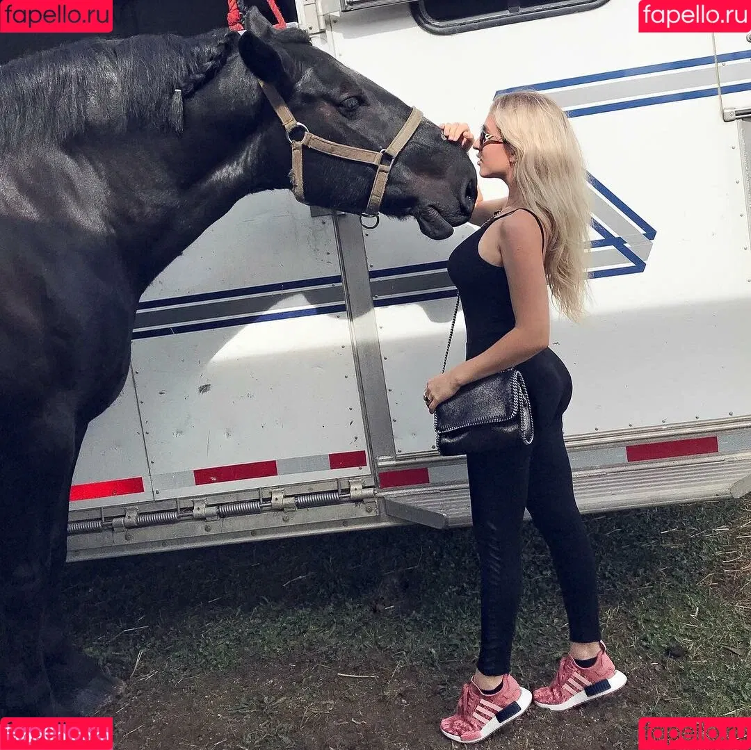 Emerome Onlyfans Photo Gallery 
