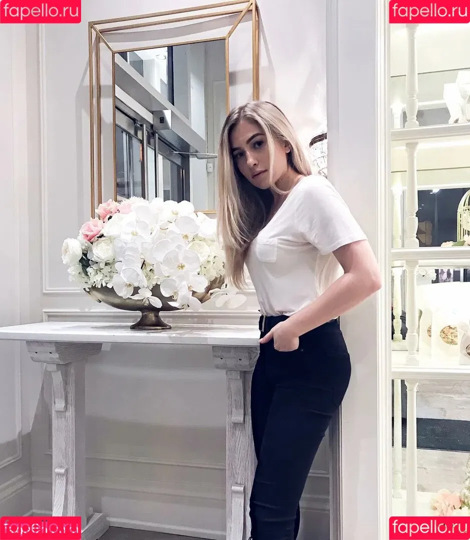 Emerome Onlyfans Photo Gallery 