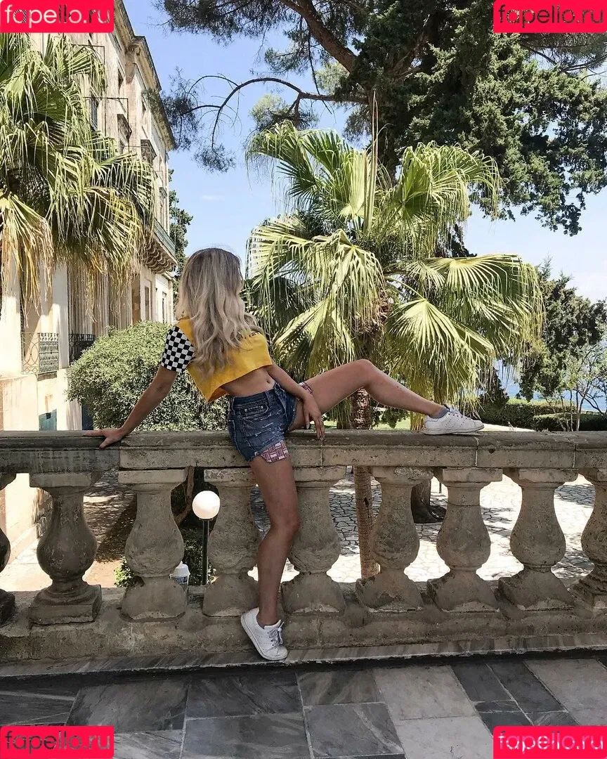 Emerome Onlyfans Photo Gallery 